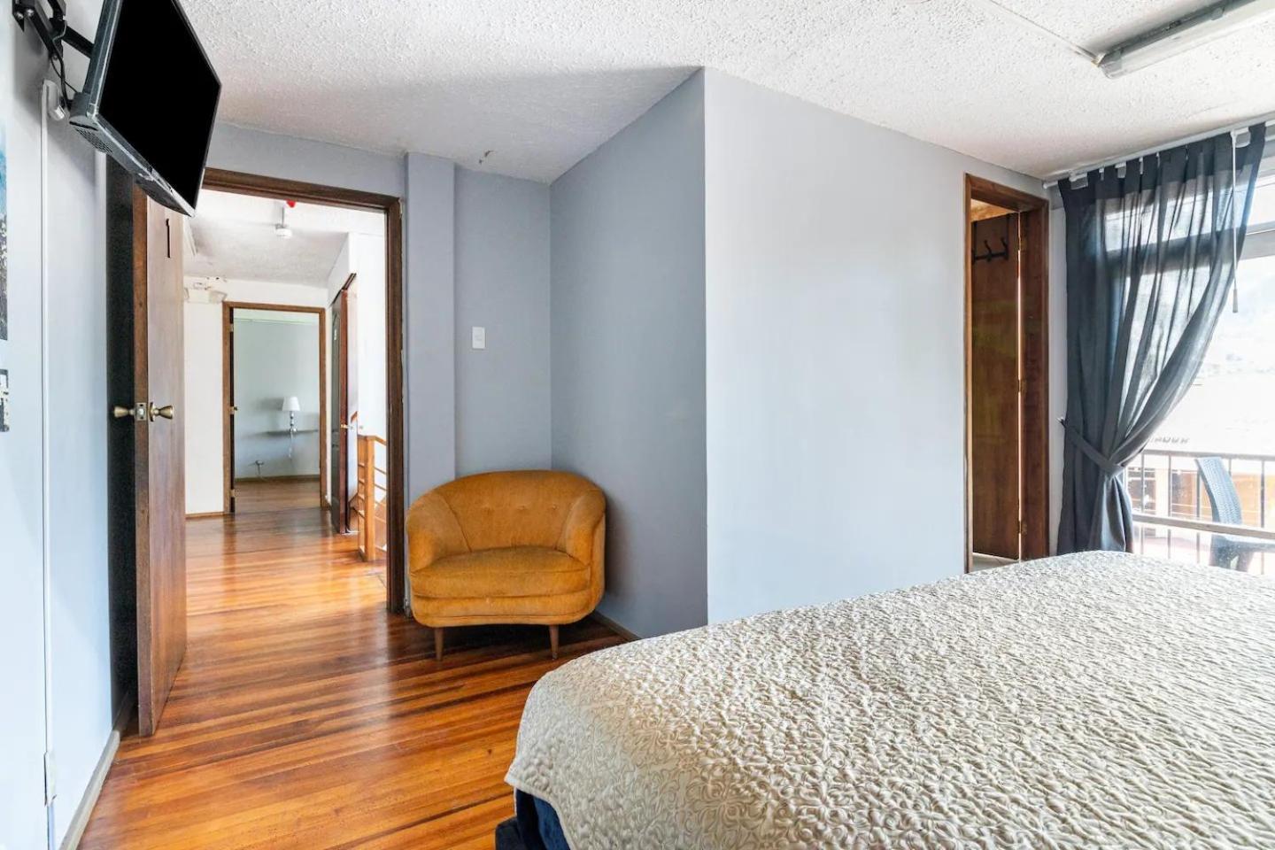 Blue House La Floresta 旅馆 Quito